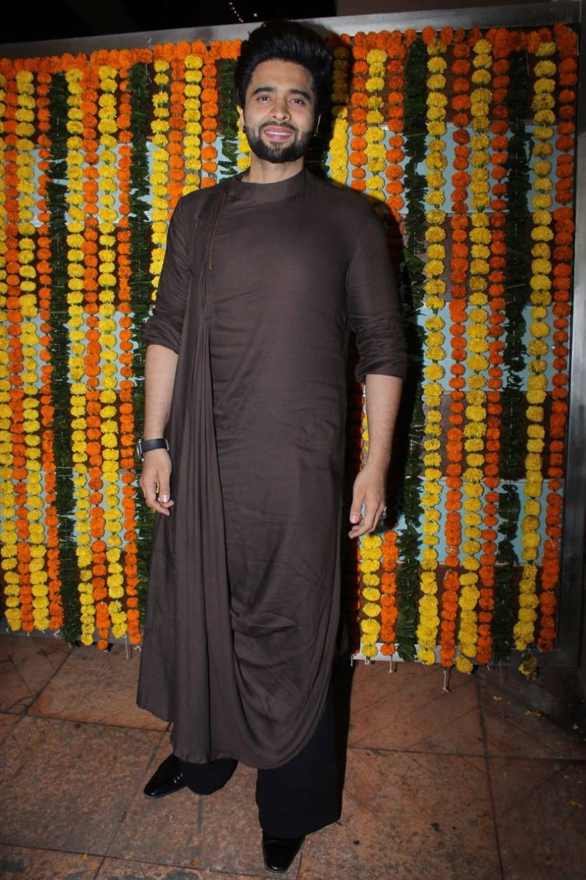 Ekta Kapoor's Diwali bash(22).