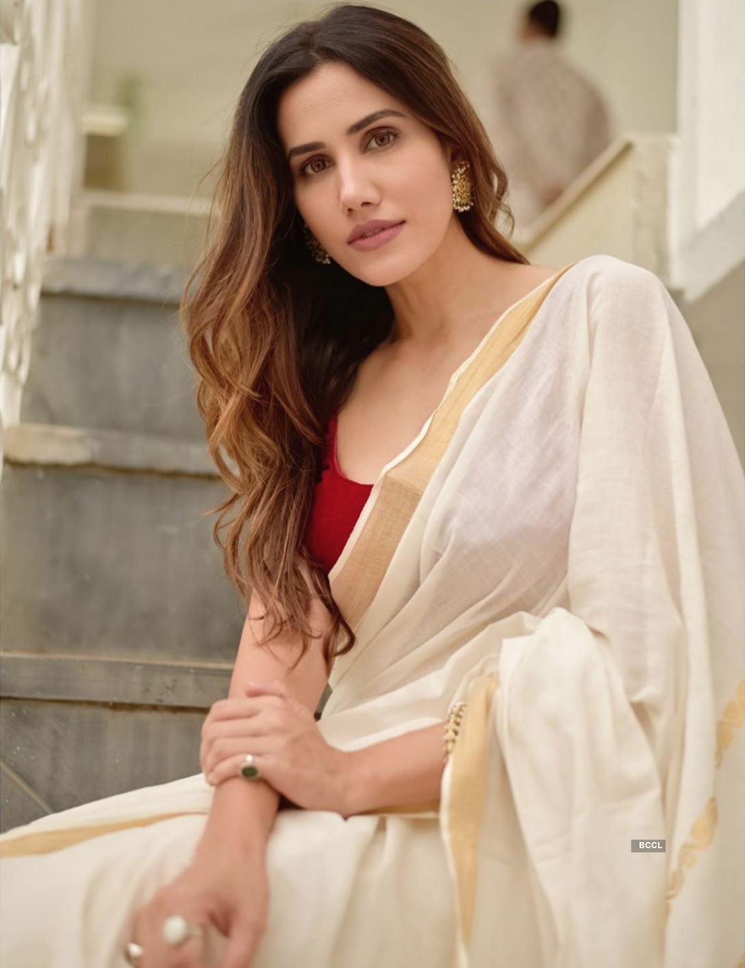 Sonnalli Seygall Is Teasing The Cyberspace With Her Gorgeous Pictures Pics Sonnalli Seygall Is