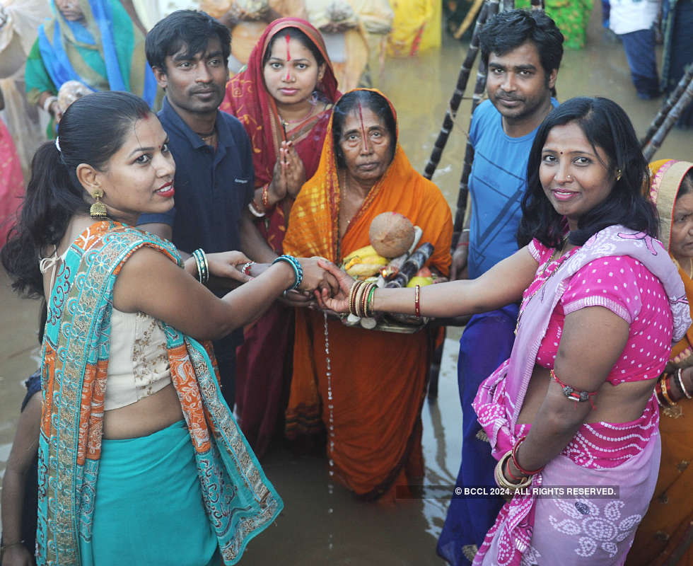 Devotees gathered at Hebbal Lake to celebrate Chhath Puja