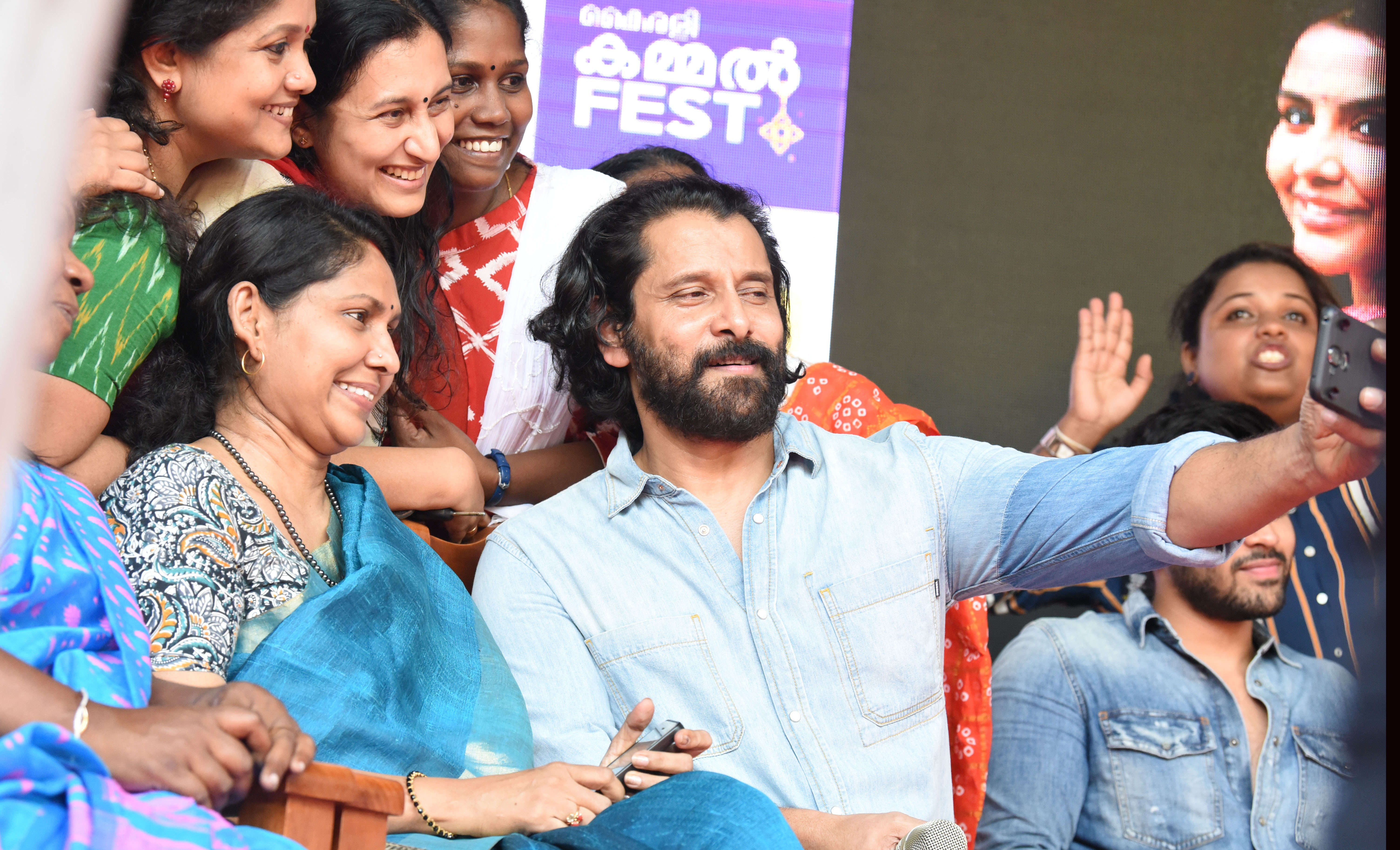 Tamil Film Actor Vikram Family Photos ~ Chiyaan Vikram And Dhruv Visit ...