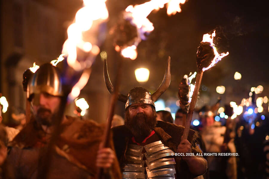 Britain marks Guy Fawkes' gunpowder plot with Bonfire Night