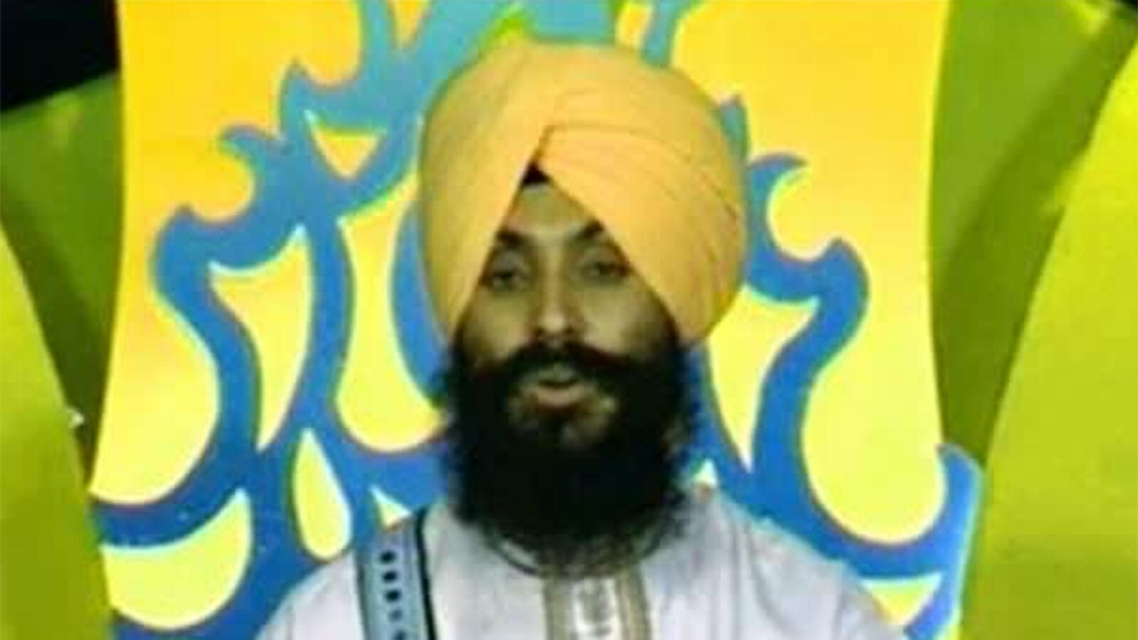 Punjabi Holy And Religious Song 'Lakh Khushian Patshahian' Sung By Bhai ...