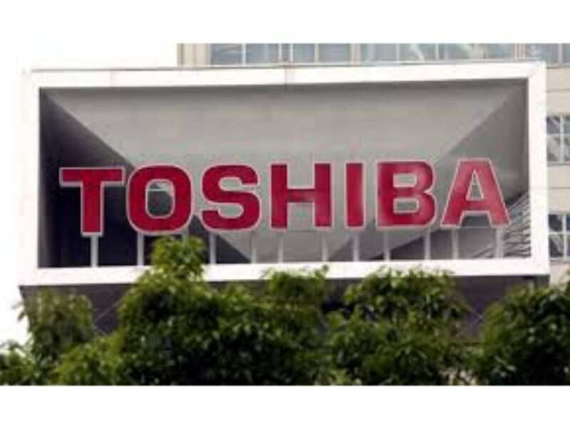 Toshiba reports best profit in 2 years, to buy out 3 listed units