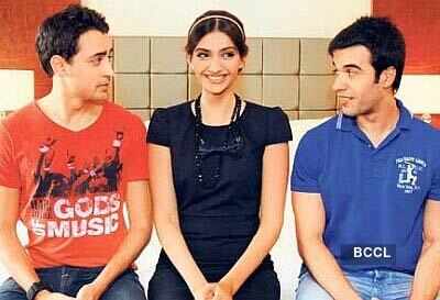 B'wood's mysterious couples!