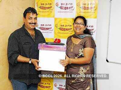 'Samosa Queen' contest @ Radio Mirchi