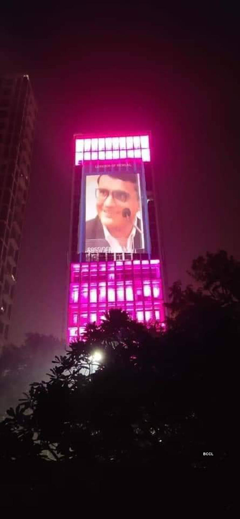 Kolkata turns pink as India embrace day-night test