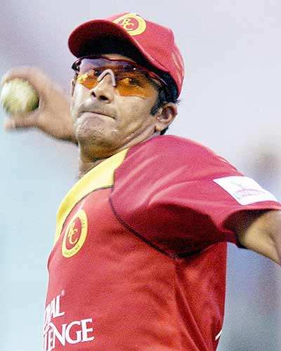Anil Kumble quits IPL