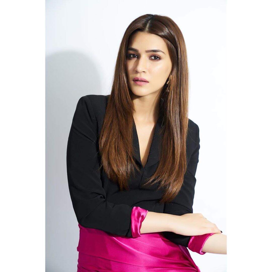 kritisanon_75352116_154947612556273_902156704420972619_n