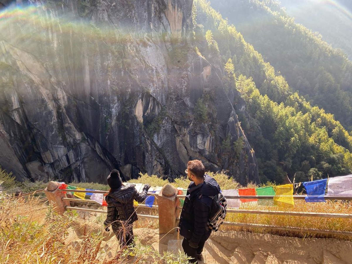 Anushka Sharma and Virat Kohli trek through the mountains of Bhutan and their photo will leave you in awe!