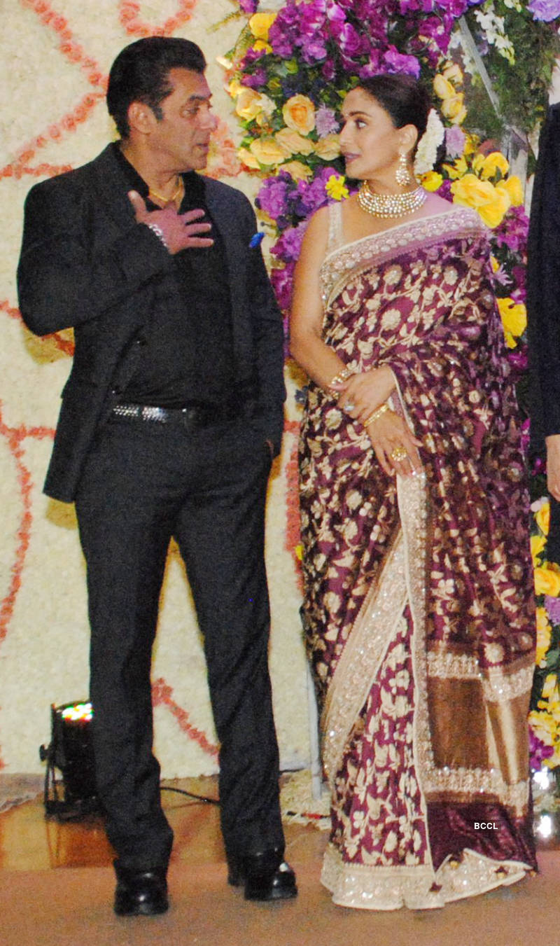 Salman Khan can't take his eyes off 'HAHK' co-star Madhuri Dixit at Sooraj Barjatya's son's wedding reception