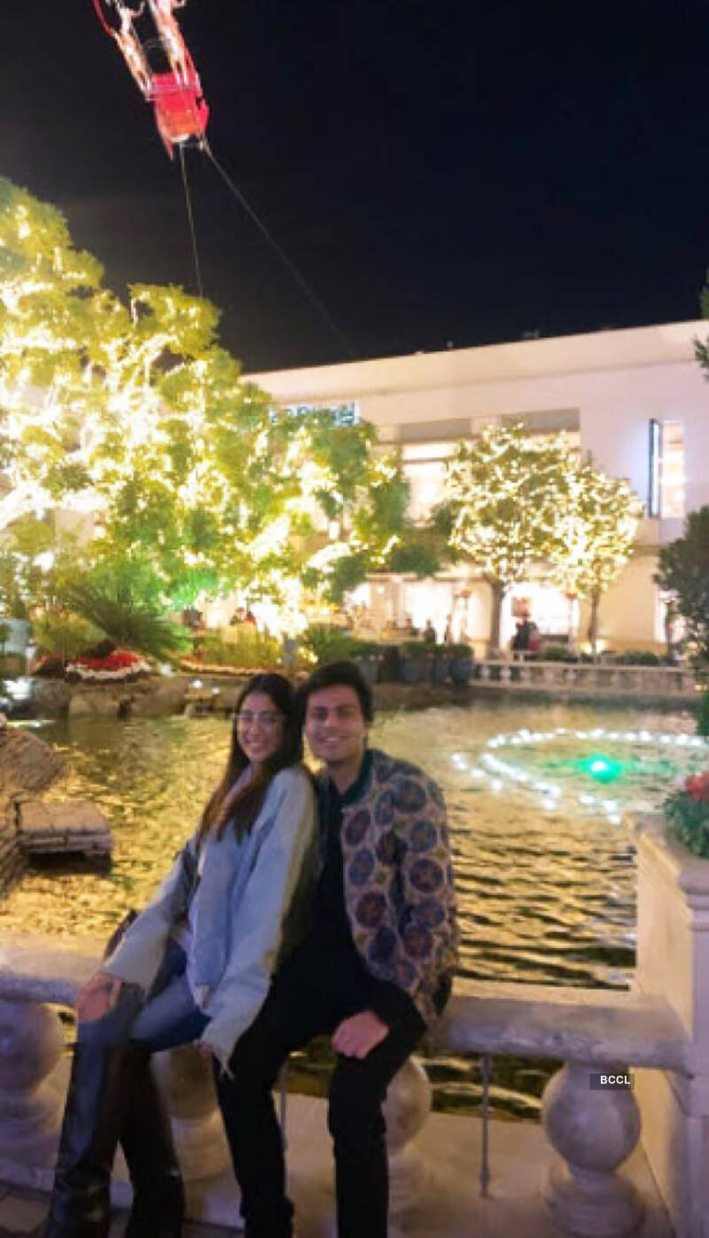 Janhvi Kapoor and Akshat Rajan pictures