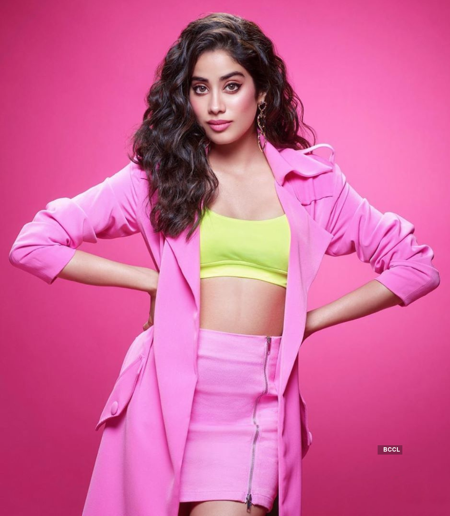 These glamorous pictures of Janhvi Kapoor you simply can't miss! Pics ...