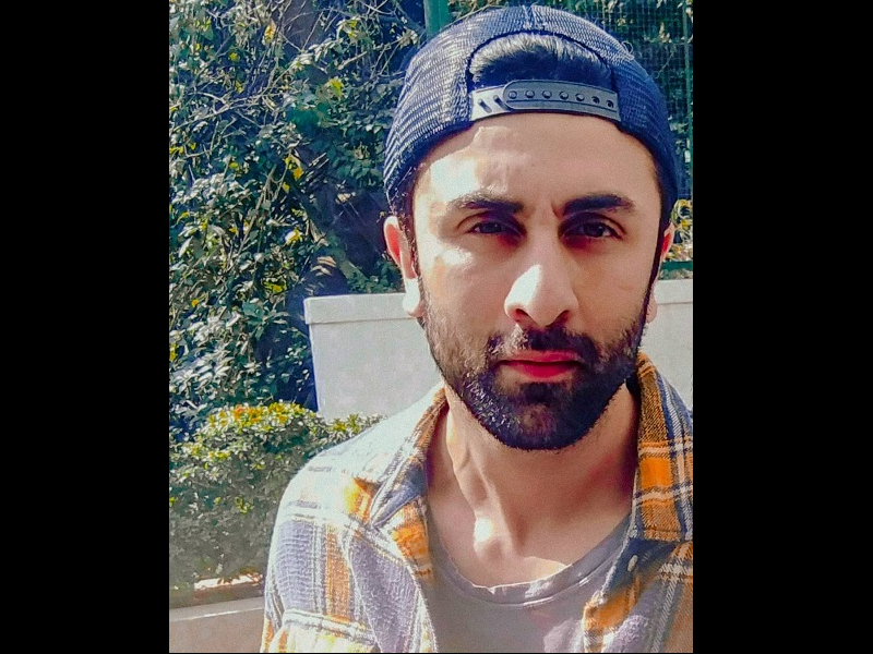 THIS sunkissed selfie of Ranbir Kapoor will make your day!