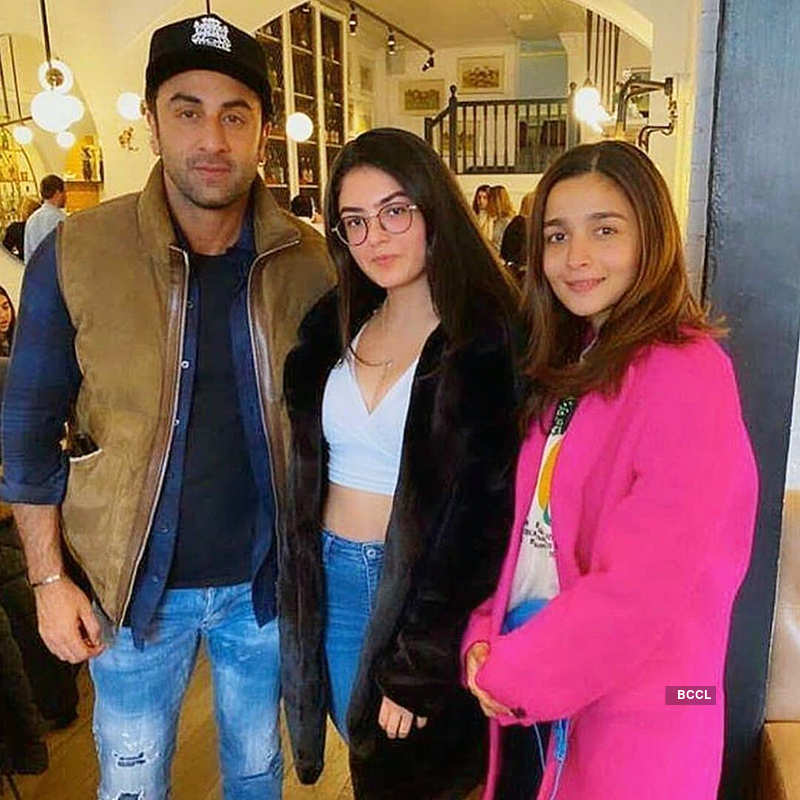 Bollywood couple Alia Bhatt and Ranbir Kapoor fly to Bangkok for New Year celebrations