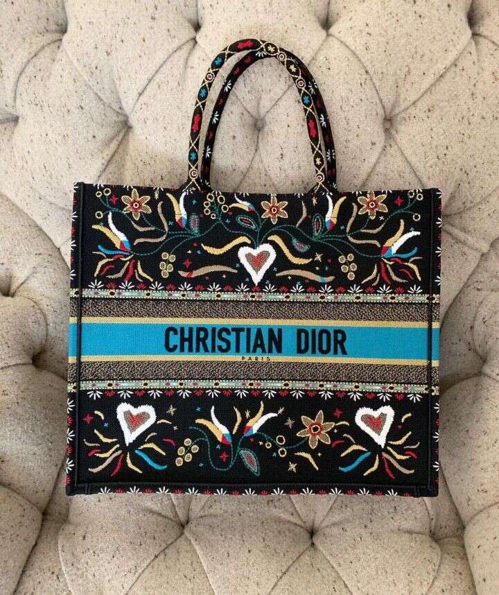 dior book tote price