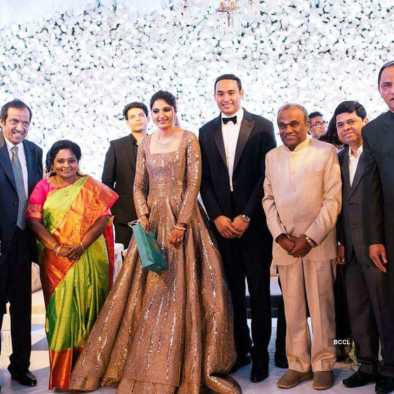 New pictures from Sania Mirza's sister Anam Mirza and Asad's wedding party