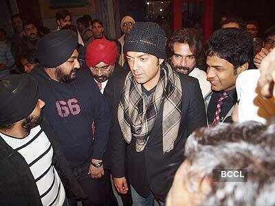 Bobby promotes 'Yamla Pagla Deewana'