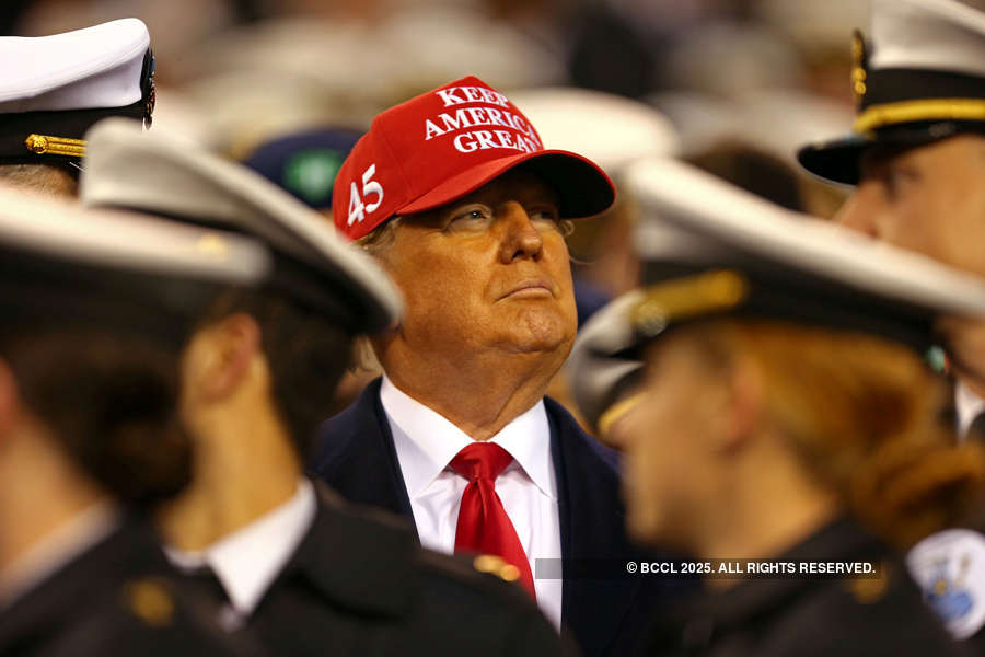 Donald Trump watches the Army-Navy game