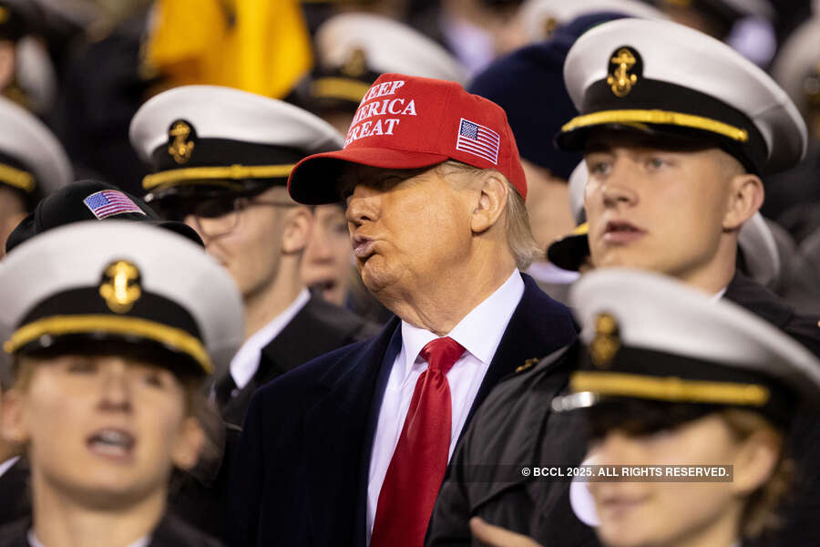 Donald Trump watches the Army-Navy game 