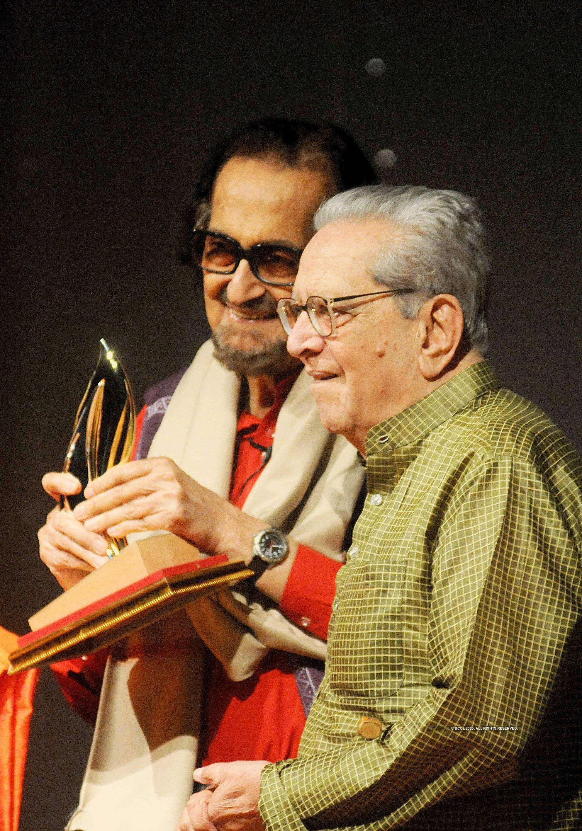 Eminent theatre-film actor Shriram Lagoo passes away