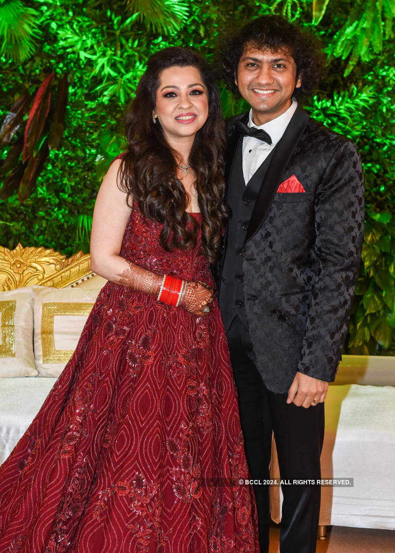 Celebs grace the wedding reception of Pankaj Udhas’s daughter