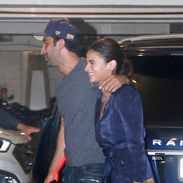 Bollywood couple Alia Bhatt and Ranbir Kapoor fly to Bangkok for New Year celebrations