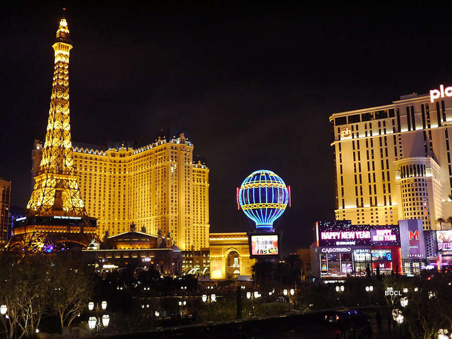 Pictures of 20 international destinations to celebrate New Year 2020