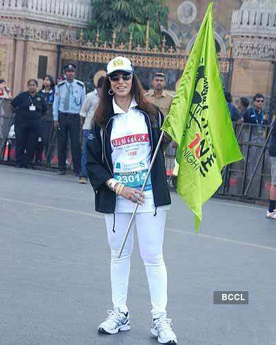 Celebs @ Mumbai marathon 2011