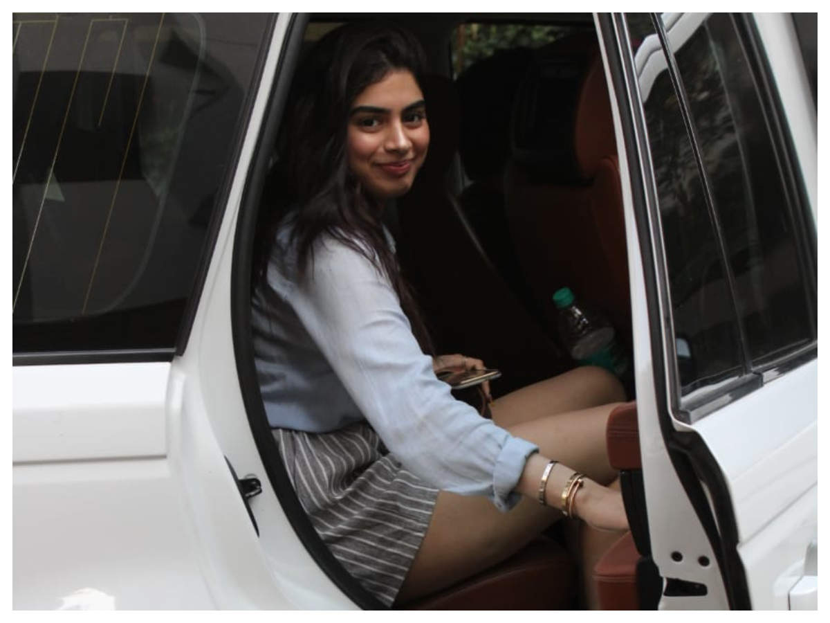 Photo: Khushi Kapoor turns heads as she goes out and about in the city