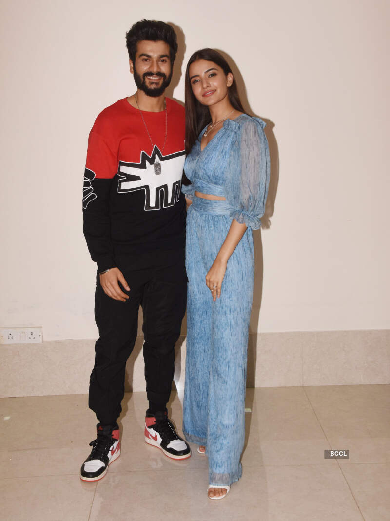 Sunny Kaushal and Rukshar Dhillon 