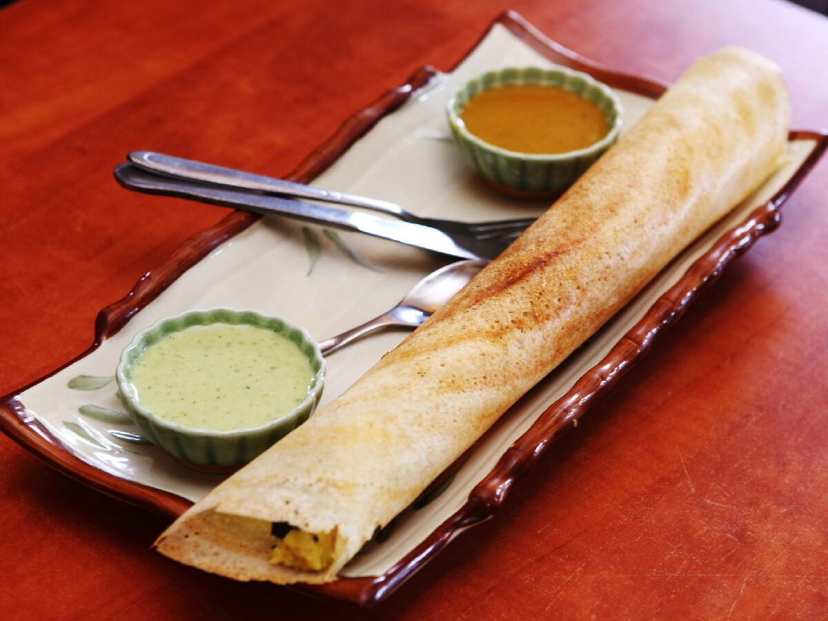 Crispy Suji Urad Dal Dosa