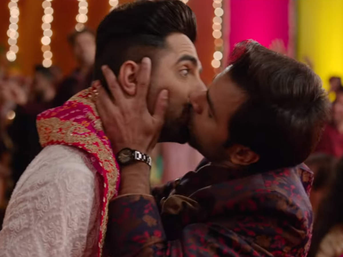 Shubh Mangal Zyada Saavdhan Trailer Ayushmann Khurrana And Jitendra Kumar Lock Lips In Their Next