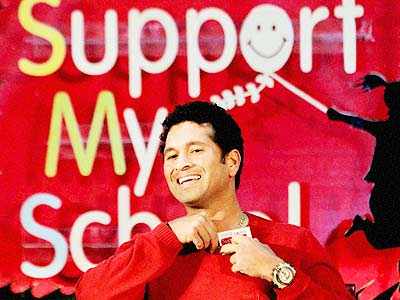 Sachin @ 'Support My School' campaign