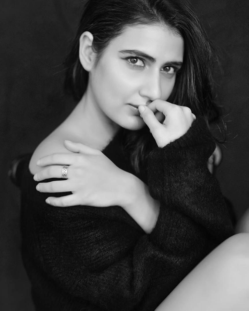 Actress Fatima Sana Shaikh is grabbing all attention for her Instagram pictures...