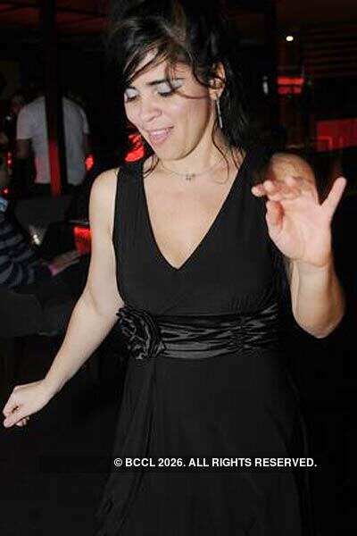 Saturday Night @ F Grill Saket