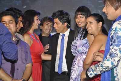 SRK @ 'Zor Ka Jhatka' bash