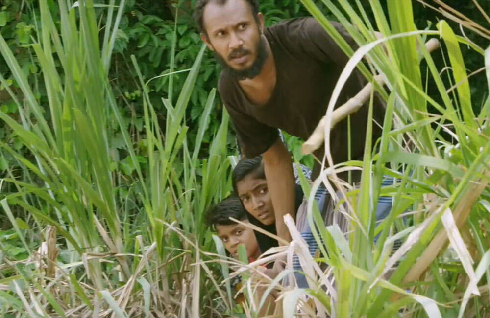 Kattu-Kadal-Athirukal4
