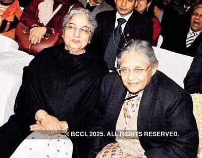 Play: 'Gandhi Tum...'