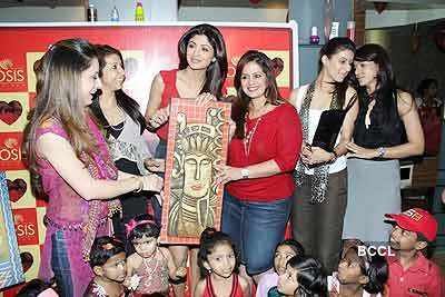 Shilpa Shetty supports underprivileged kids