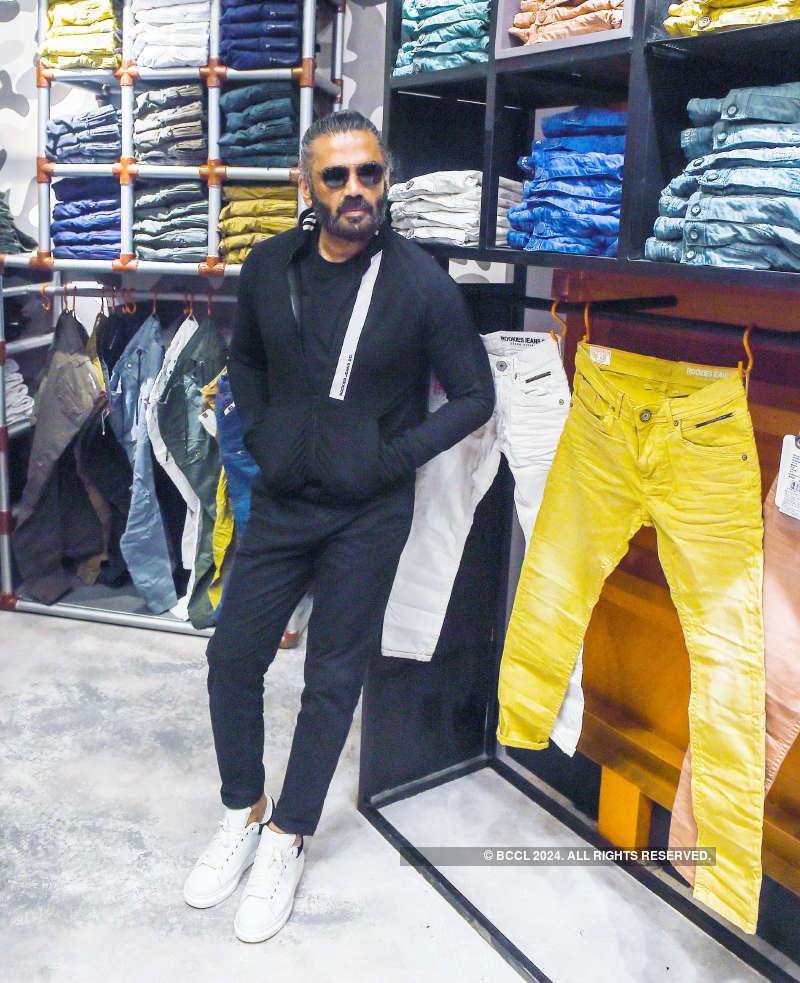 Suniel Shetty launches a flagship store of a clothing line
