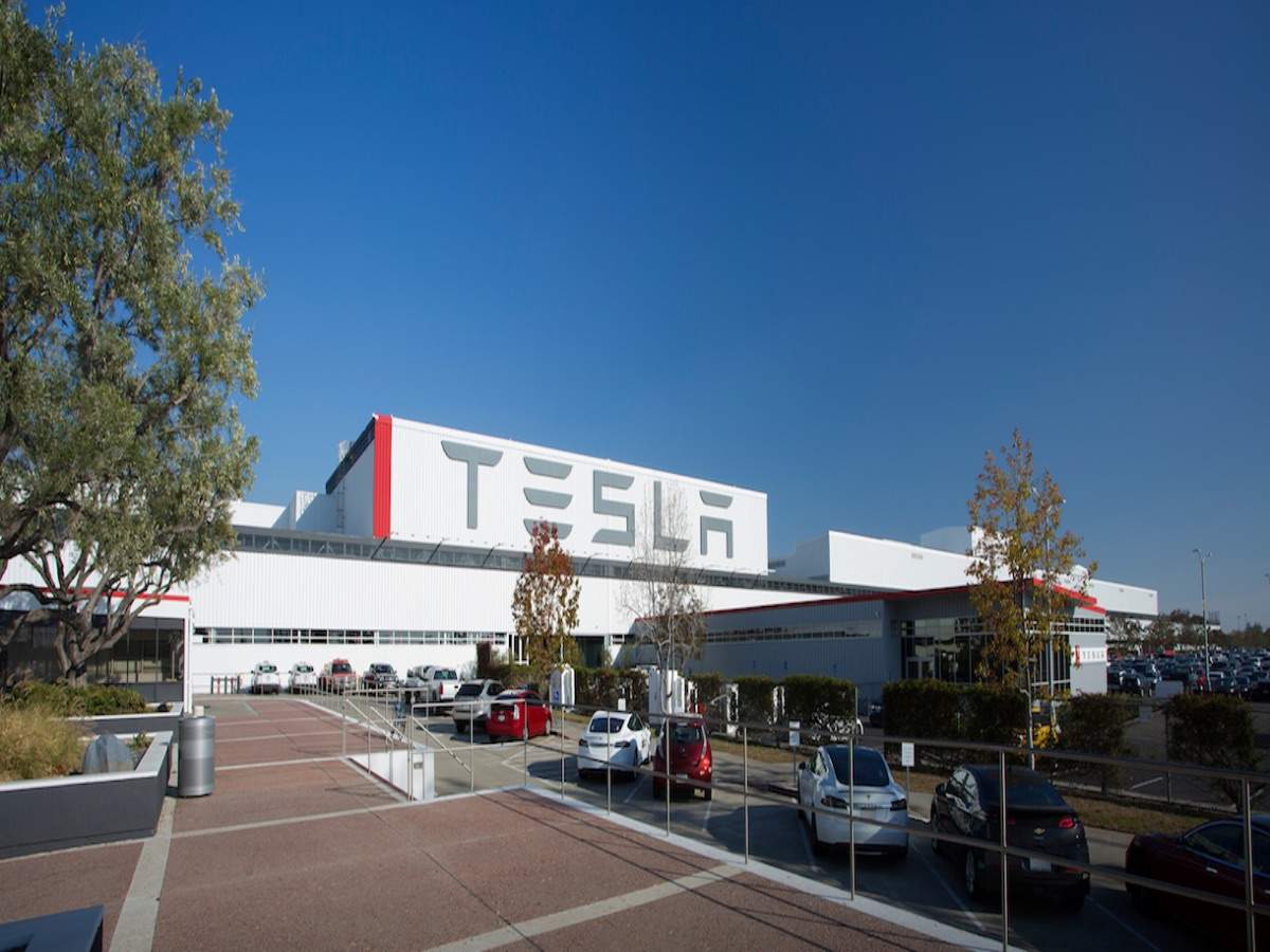 Tesla: Atraso nas entregas de determinados modelos de carros