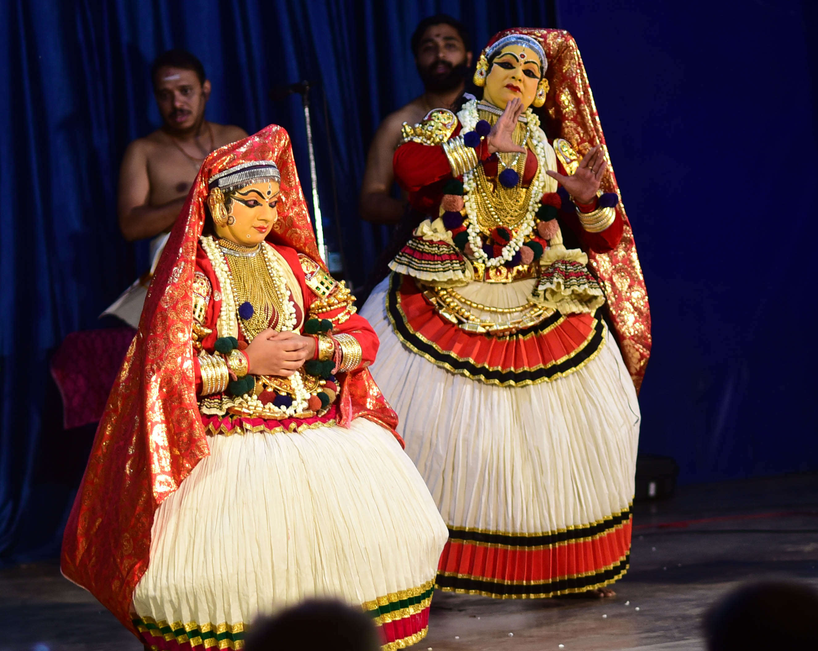 Usha-Chitralekha from Banayudham kathakali performed in Changampuzha ...