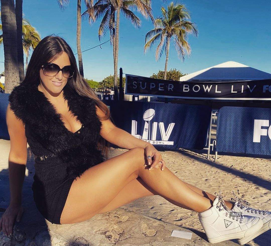 These gorgeous pictures of football referee Claudia Romani will steal your heart
