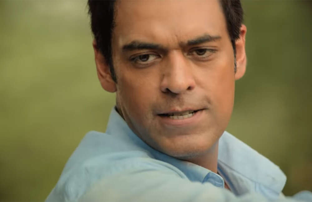 Adho-Andha-Paravai-Pola2