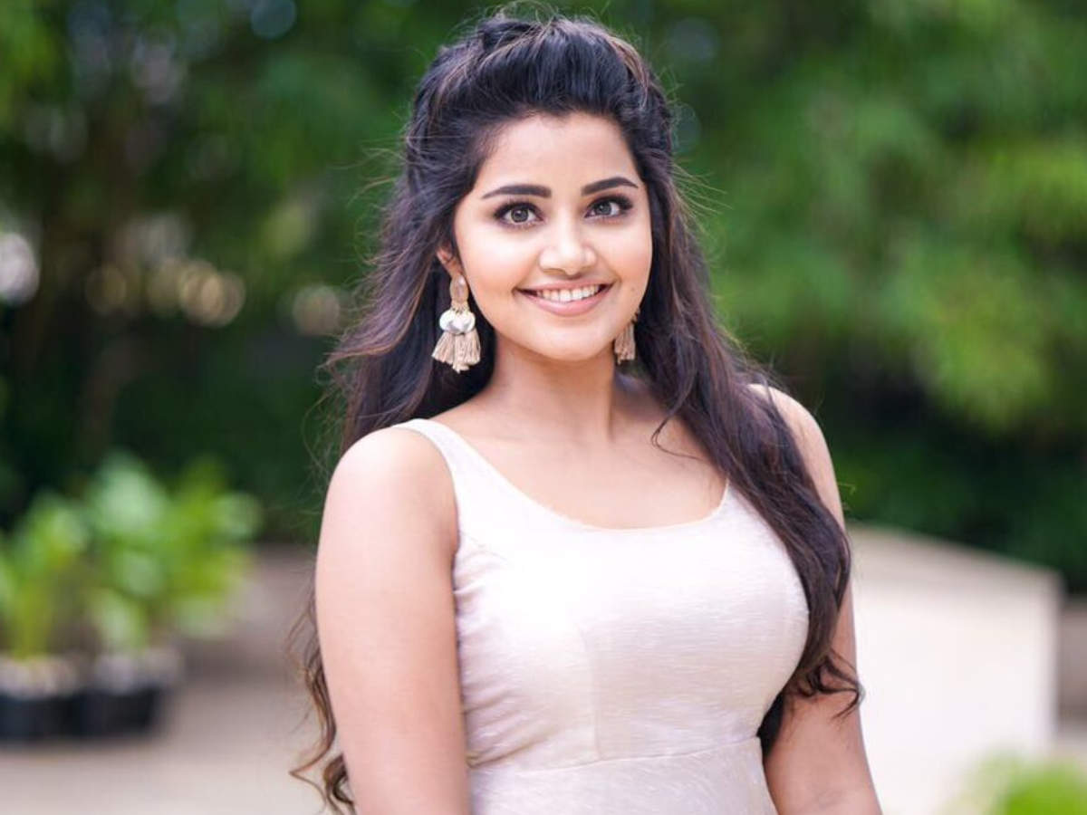 Happy Birthday Anupama Parameswaran: 5 best movies of the actress that will  leave you feeling squeezed | The Times of India