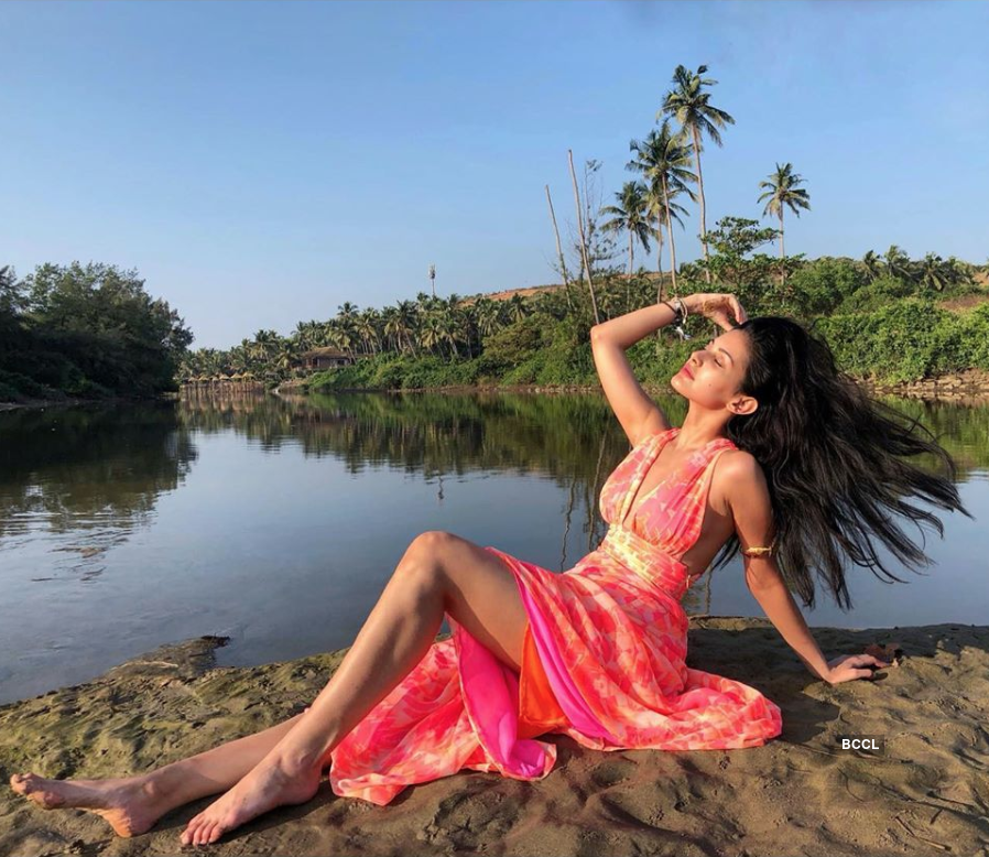 Amyra Dastur is raising temperatures with her glamorous photoshoots