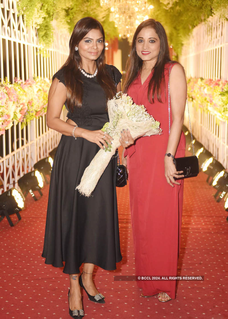 Socialites attend the wedding anniversary of Dinesh and Nita Patel