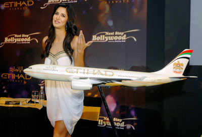 Kat promotes Etihad Airways