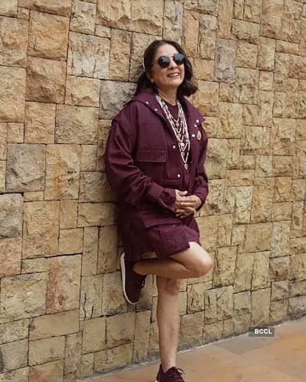 This new picture of Neena Gupta in a short dress takes the internet by storm