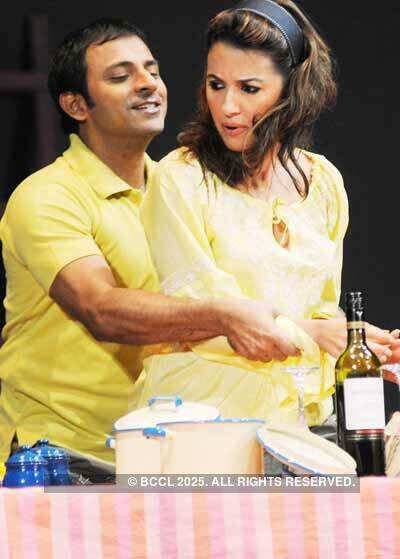 Play: 'Dinner With Friends'